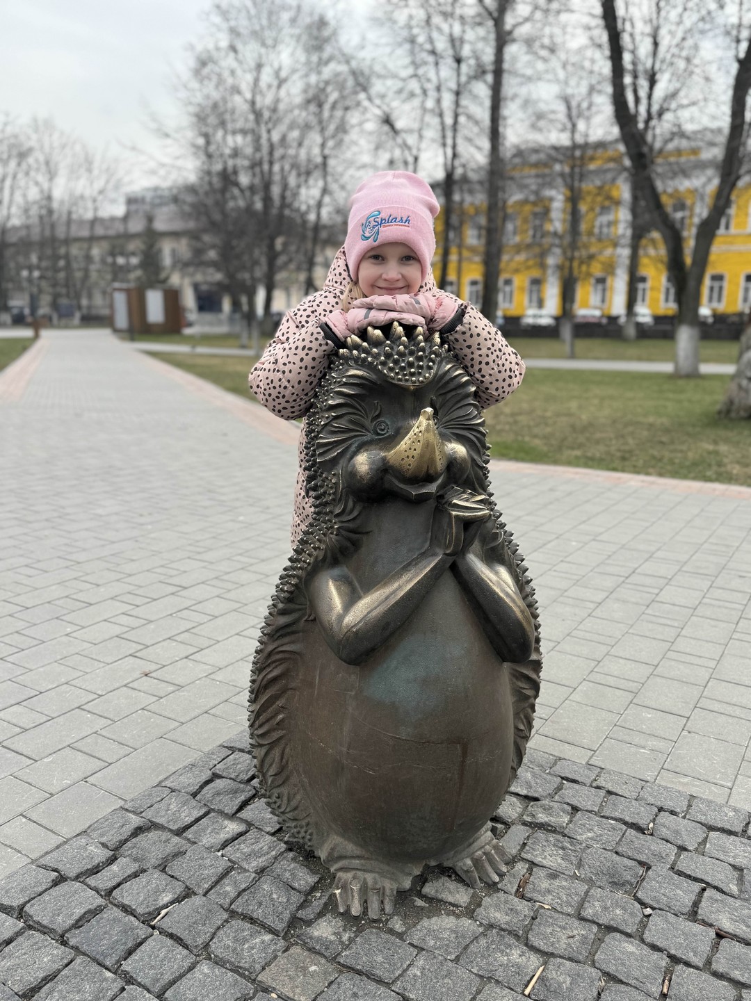 Татьяна отлично владеет информацией. Экскурсия вообще класс - идеально адаптирована для детей. Квест, краеведческие игры, и