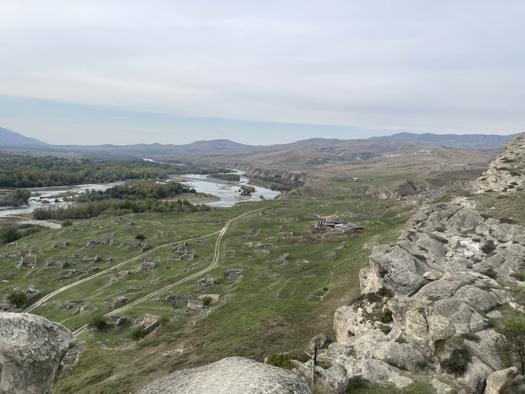 Очень насыщенная и интересная поездка, маршрут продуман, и времени на осмотр каждой отдельной локации было достаточно. Ирина - прекрасный гид!