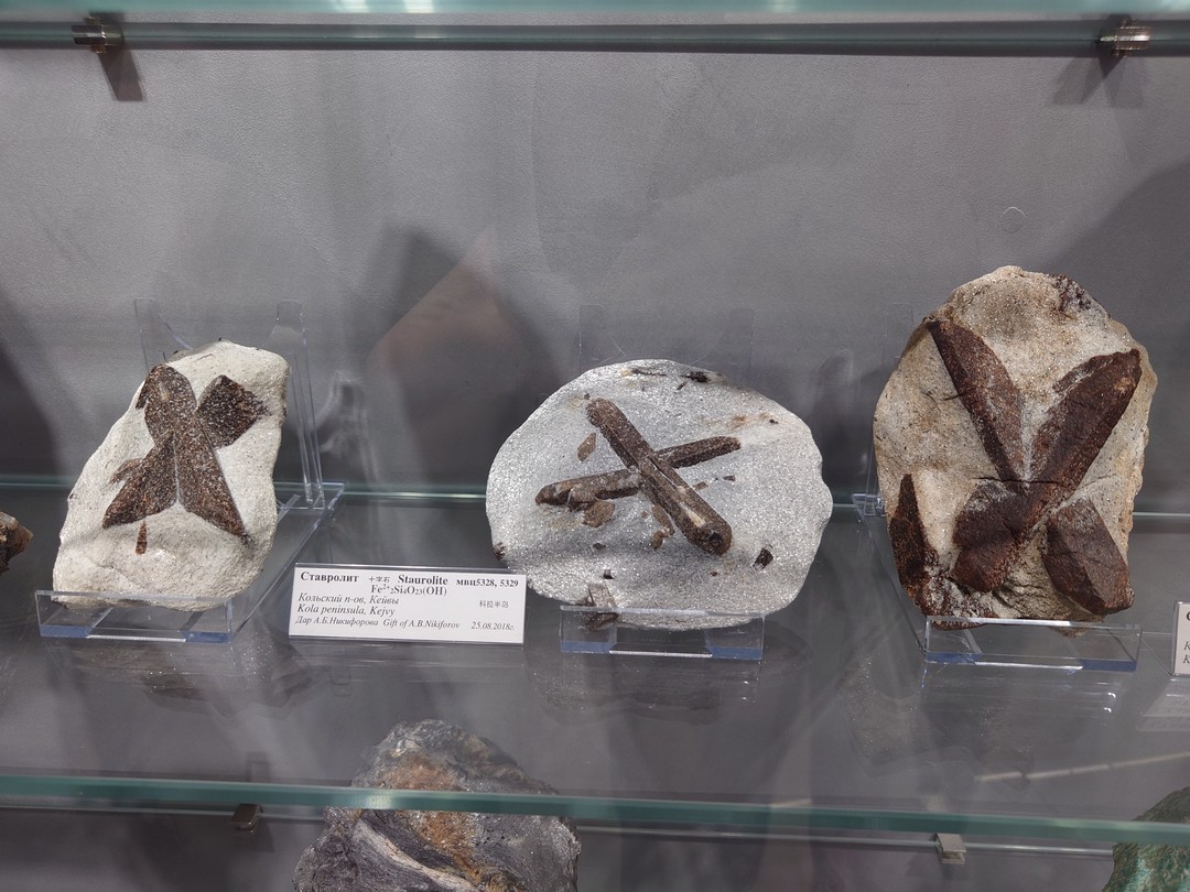 Мы - семья из Москвы: папа, мама и двое взрослых сыновей. Очень любим путешествовать, объездили многие