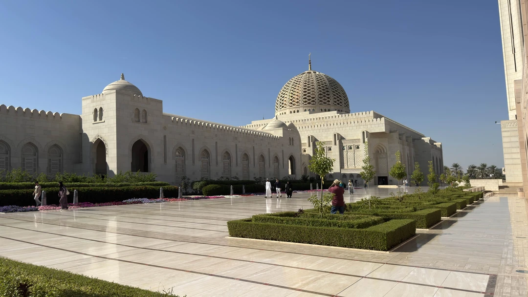 Спасибо огромное экскурсоводу Ольге за живую и познавательную экскурсию по Маскату! Мы с женой в первый