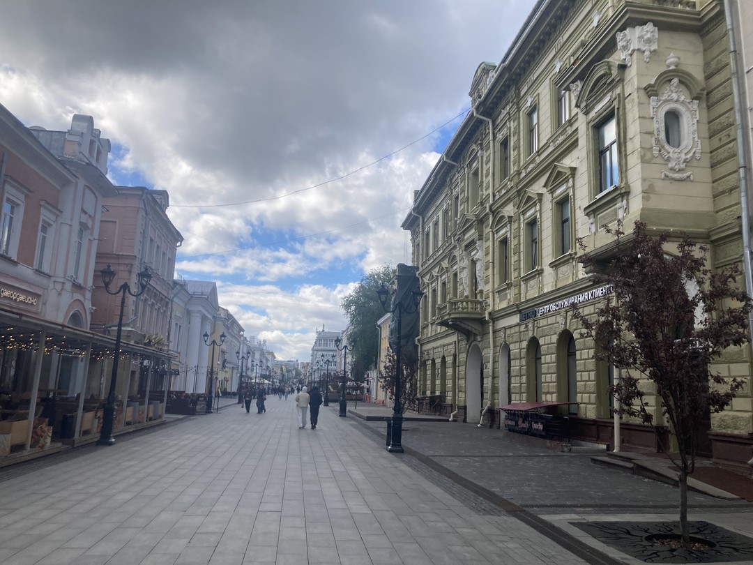Мы с подругой впервые были в Нижнем и сразу с самолёта попали на экскурсию по Большой