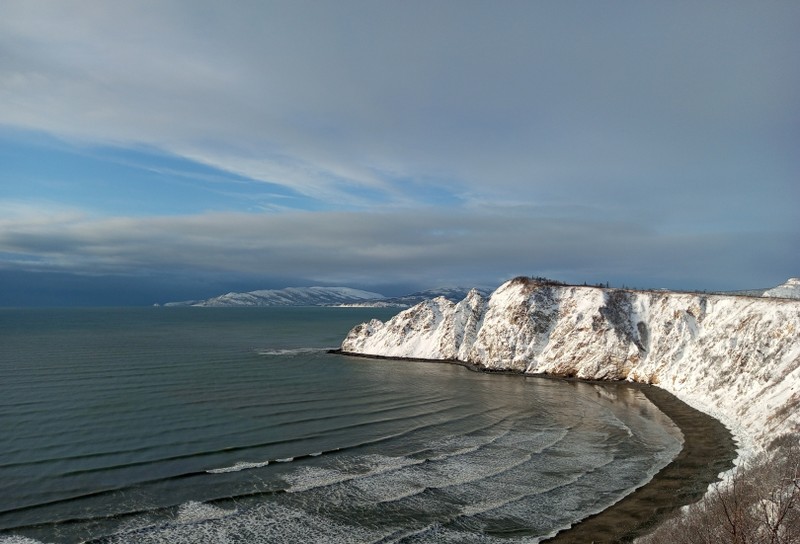 Осенью
