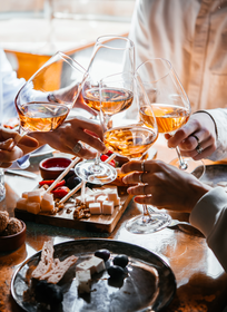 Дегустации в Chateau Pinot и "Сикорах", спа в "Семигорье"