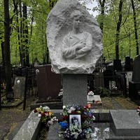 Фото отзыва 1: экскурсия "Ваганьковское — некрополь великих людей России (экскурсия в мини-группе)"
