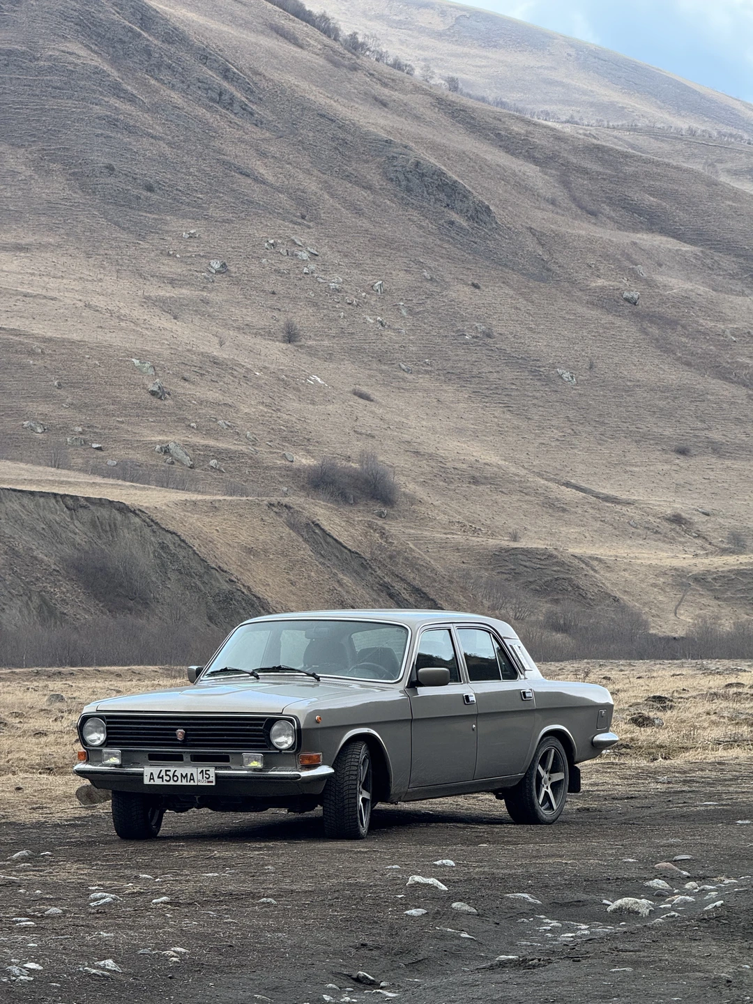 Поездка в горы Осетии оставила невероятные впечатления! Хочется сказать огромное спасибо нашему гиду — это человек