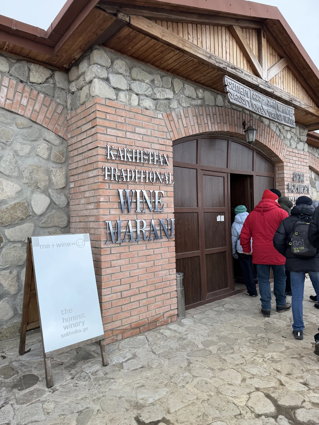 Огромная благодарность прекрасному гиду Георгию, человеку, который с таким вдохновением и с душой познакомил нас с