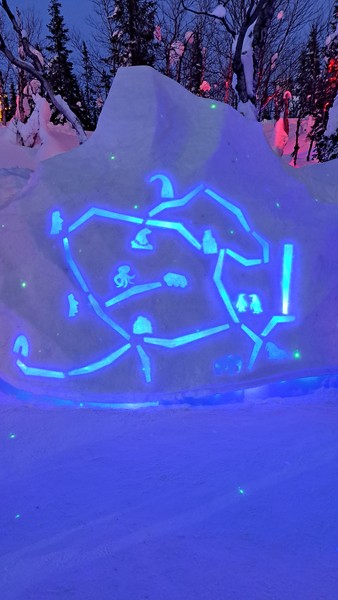 Несмотря на долгую дорогу, экскурсия интересная, многогранная и насыщенная. Снежная деревня впечатляет задумкой, ювелирной работой мастеров