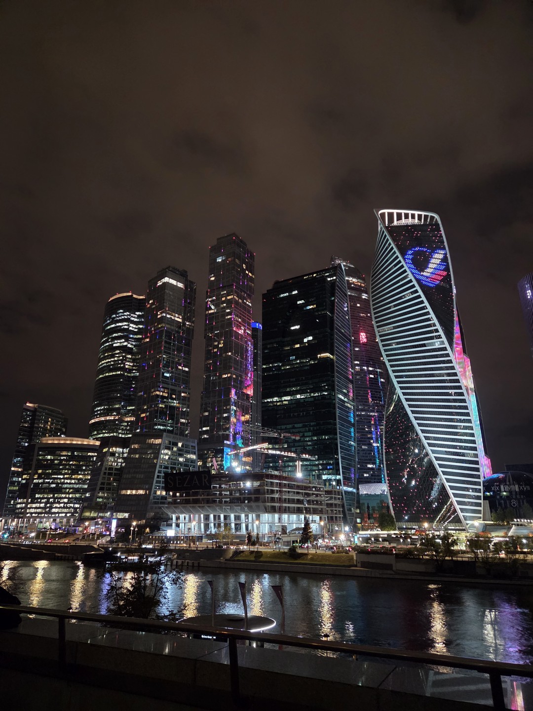 Если кто-то заскучал в Москве или объездил все экскурсии и музеи. Или не знаете какой сделать