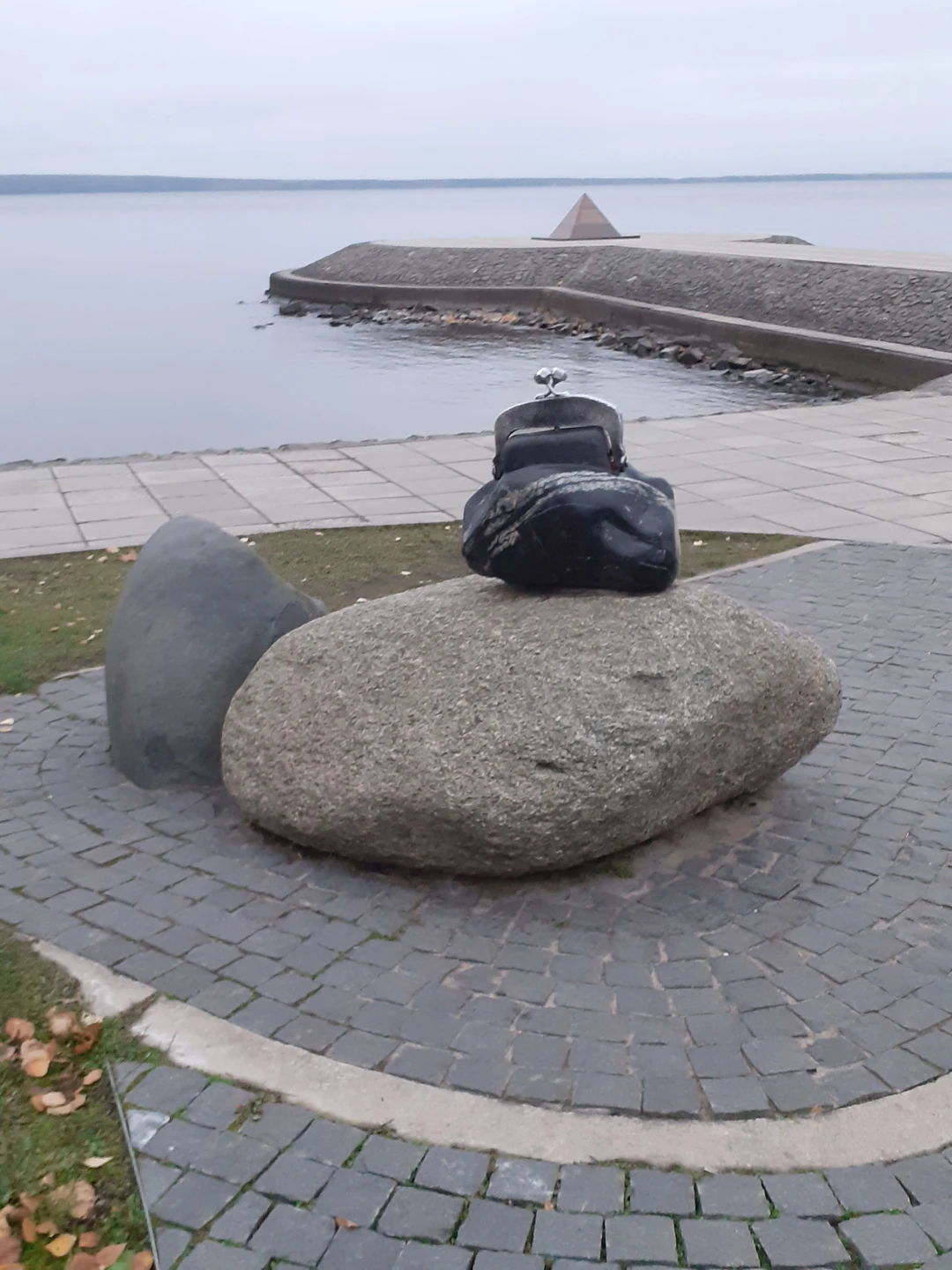 Великолепный Петрозаводск и великолепный гид-Вероника! Экускурсия замечательная. Было очень интересно, легко, все рассказано доступным языком, много
