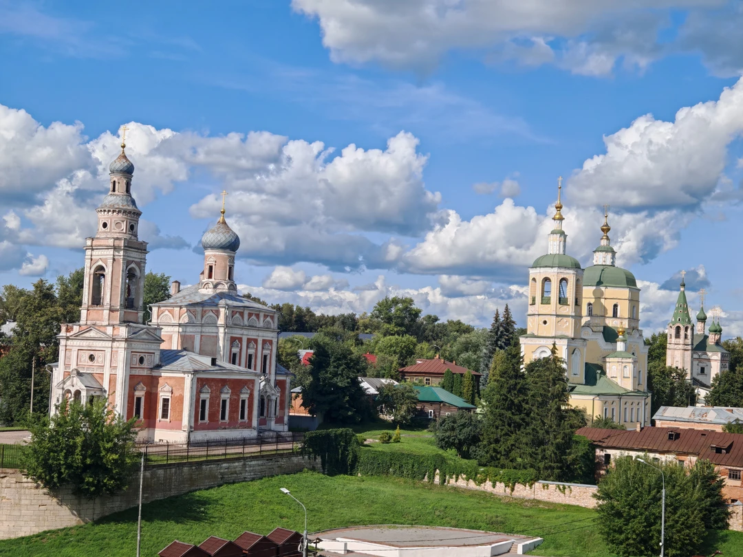 Прекрасный день. Посетили семьёй Серпухов в сопровождении Алины
