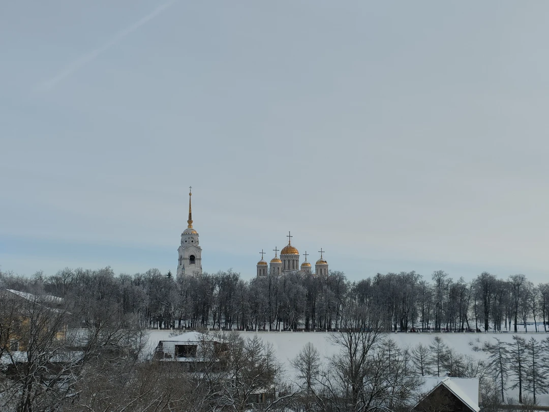 Ездили на новогодние праздники по золотому кольцу,с гидом Владимиром узнали много интересного об истории города… Владимир