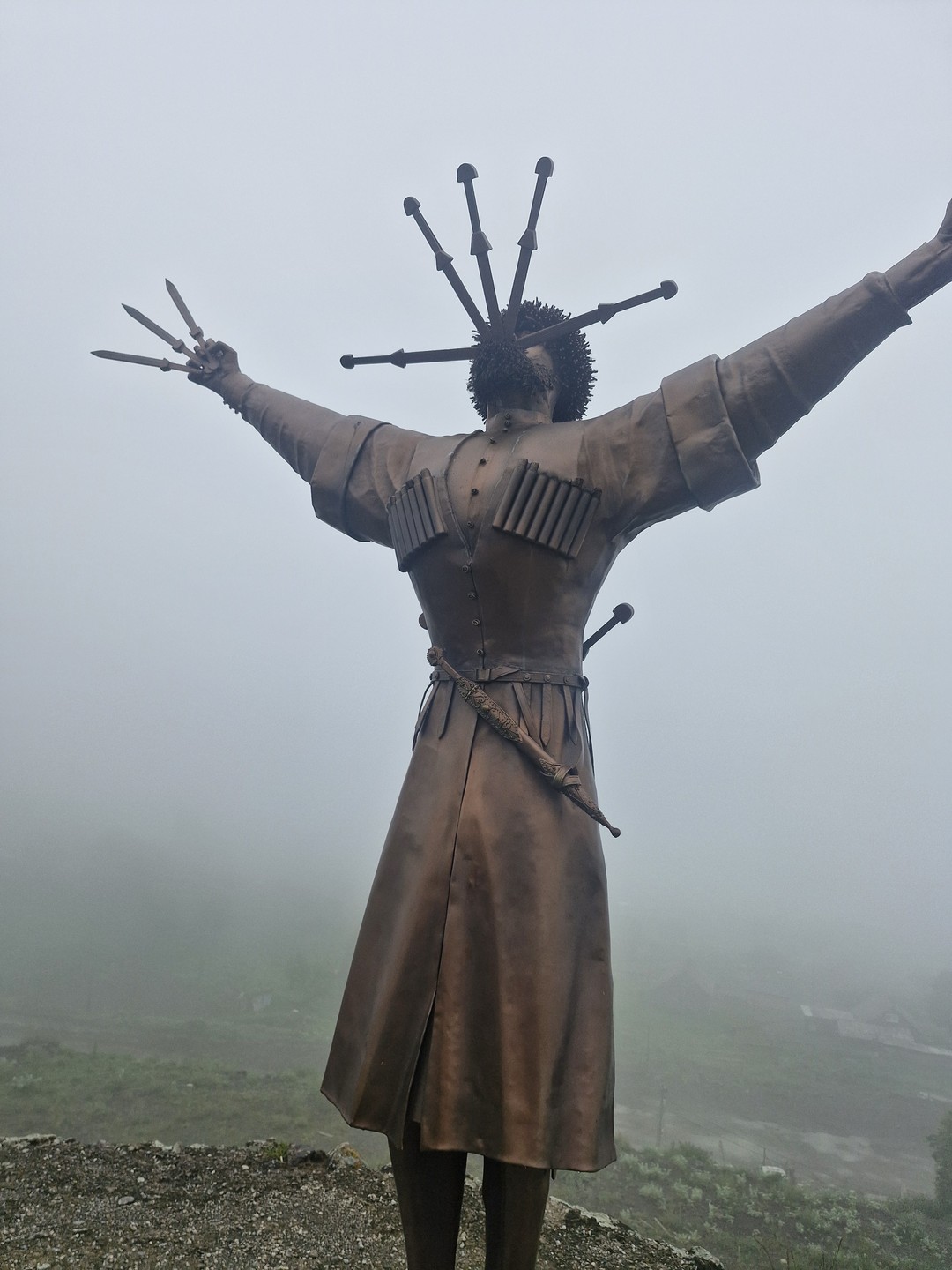 Интересная экскурсия. В связи с плохой погодой и видимостью, пришлось скорректировать маршрут, что никак не сказалось
