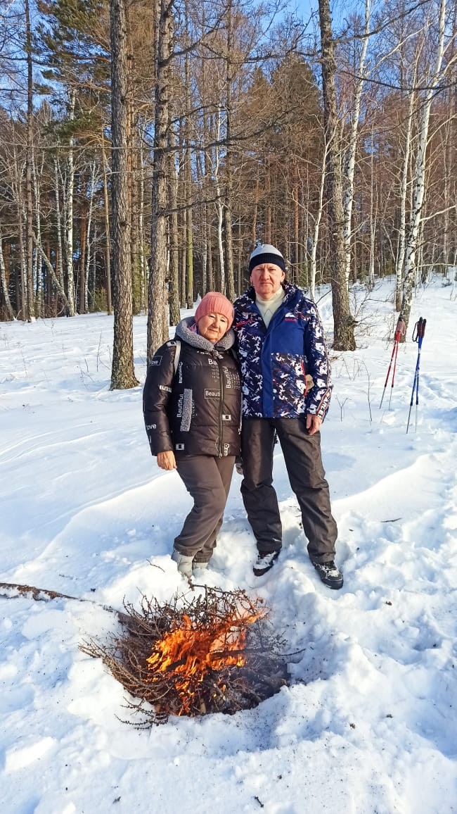 Маршрут по восточной части Торгашинского хребта мы забронировали заранее. При обсуждении сложности маршрута с гидом Элиасом