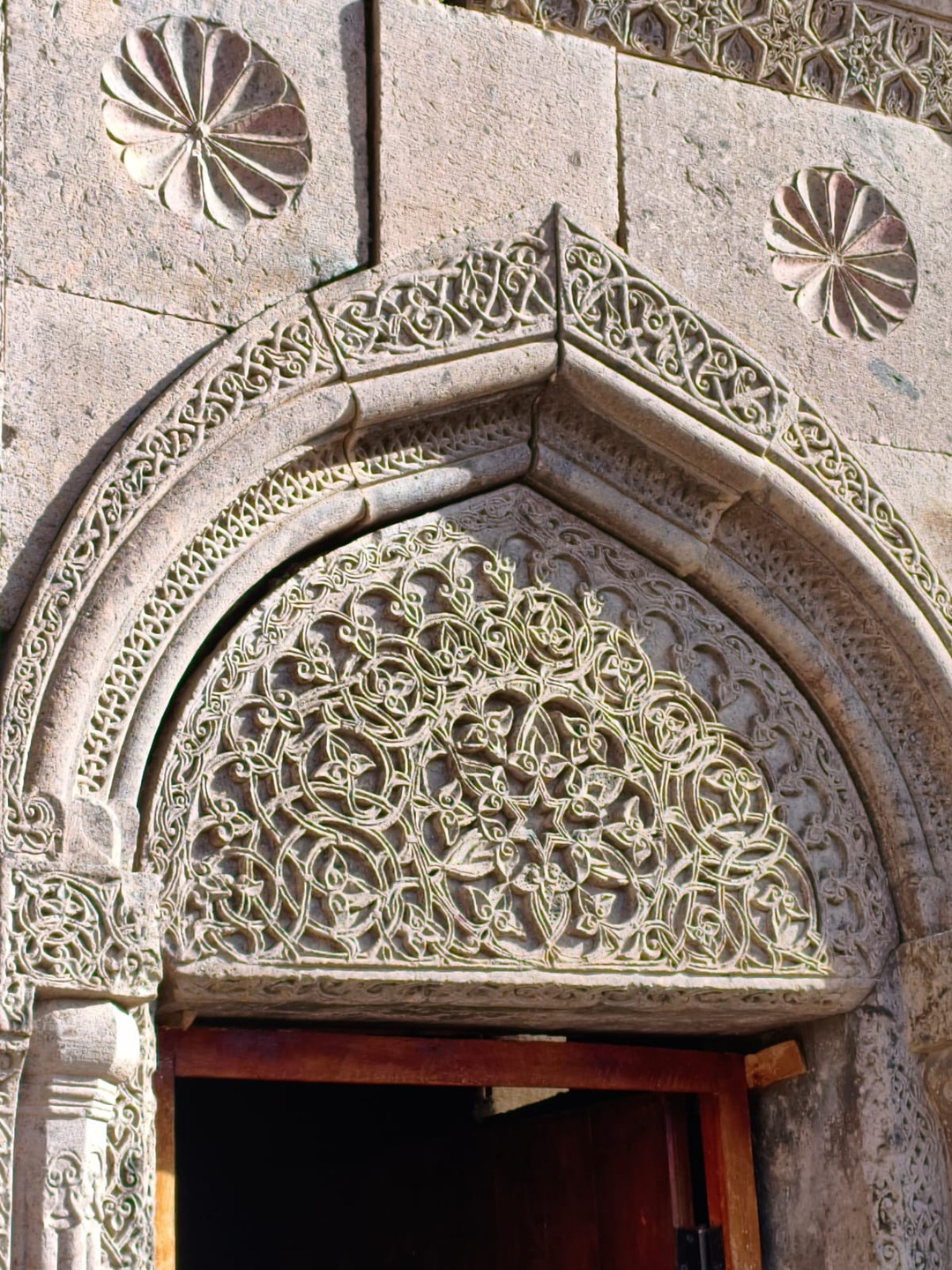 Поездка на север Армении была очень приятной и познавательной. Экскурсовод Асмик интересно рассказывала о истории и