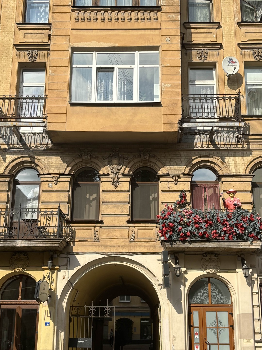 За угол от Невского проспекта: экскурсия по проходным дворам (Ирина)