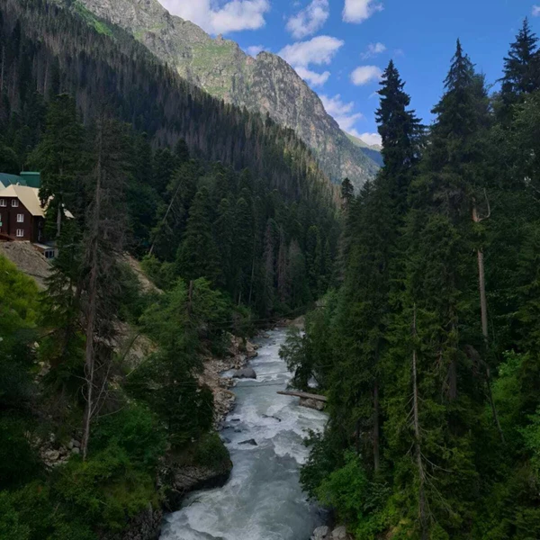 Нестандартная поездка в сказочный Домбай из Кисловодска