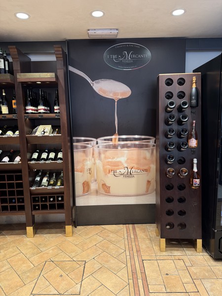 Юлия, спасибо огромное за прогулку) тирамису был божественный 😁 и вообще все очень понравилось) спасибо за советы🌸