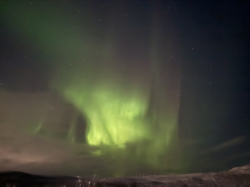 В первый день бронирования мы погнались за авророй. Во второй половине дня мы связались с нами