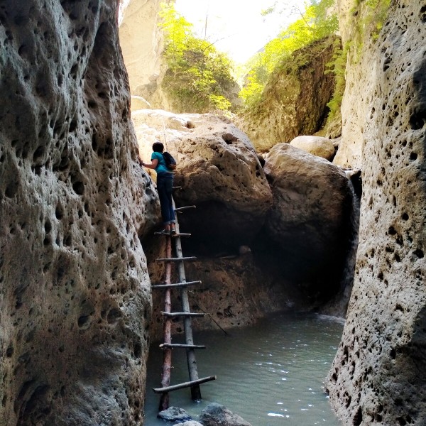 В Гуниб и Карадахскую теснину - с групповой экскурсией