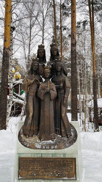 Экскурсия замечательная. Александр потрясающий экскурсовод. Как же он преподносит материал, это прям искусство 👍. На все