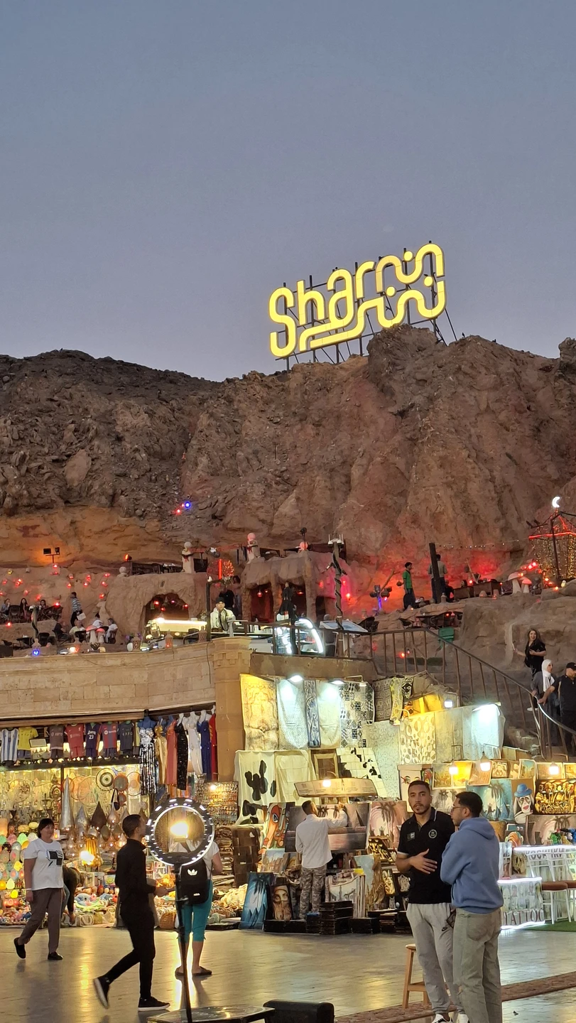 Замечательная экскурсия. Нашим гидом был Ияд. Увлек нас с первых минут как только сели в авто