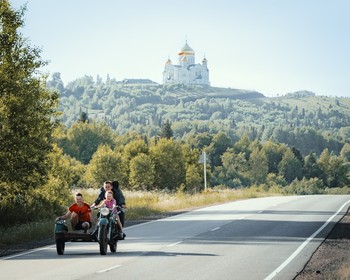 Белая гора и монастырь, Кунгурская пещера, скала Ермак, размещение в Губахе