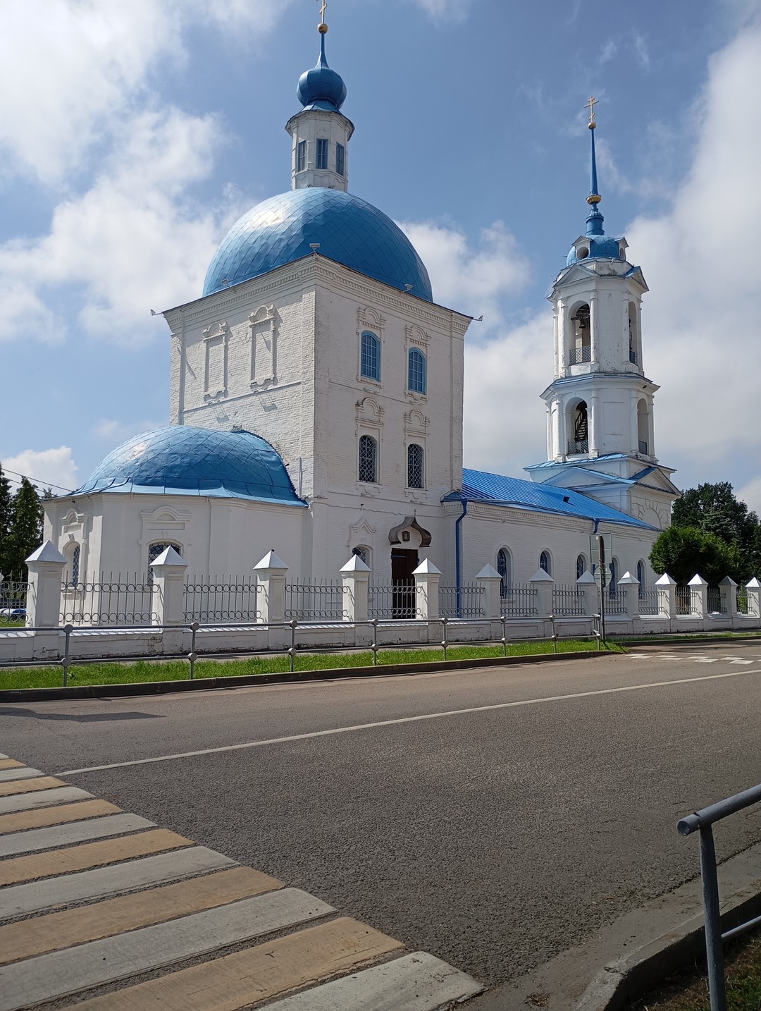 Замечательный гид и интересное путешествие по городу