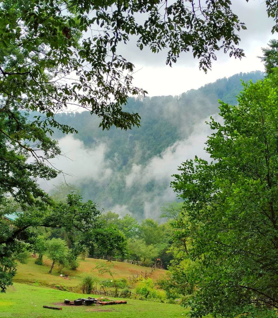 Путешествие действительно волшебное! Маршрут не простой, мы прошли 22 км. В маршруте 3 красивейших водопада. Тропа