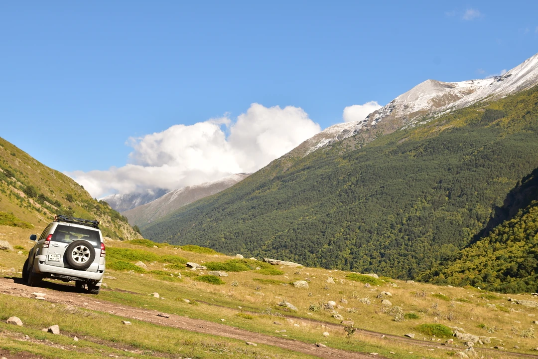 Азамат был для нас проводником в нашем путешествии по Чегемскому ущелью и окрестностям. Поездка проходила на