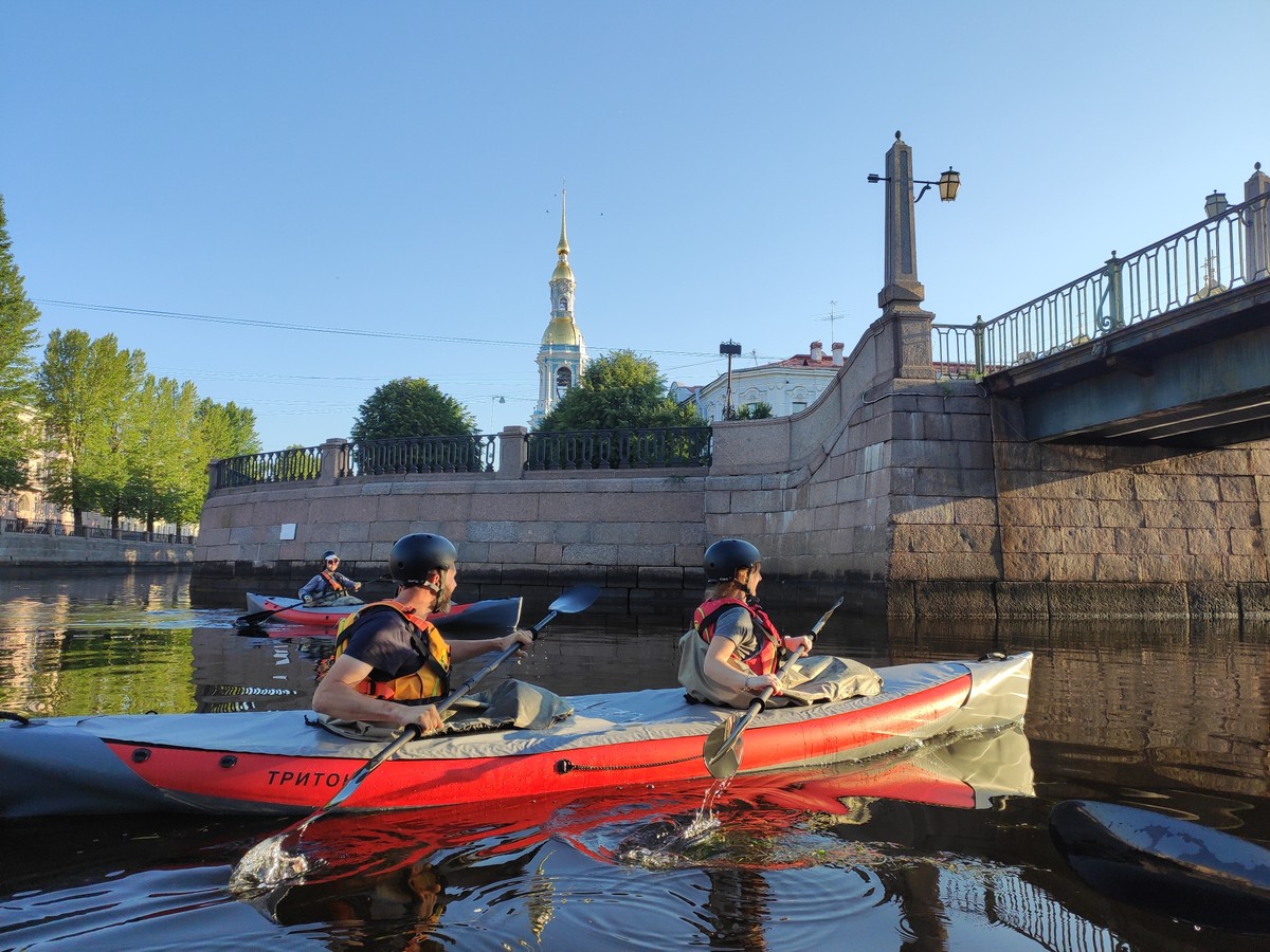 Фото Рассвет в центре Петербурга на байдарке