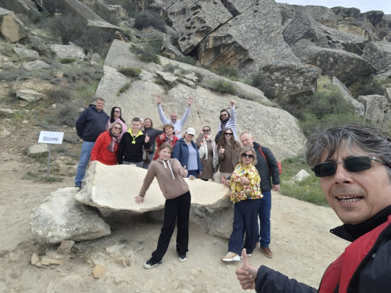 Гобустан: следы древних цивилизаций и чудеса природы