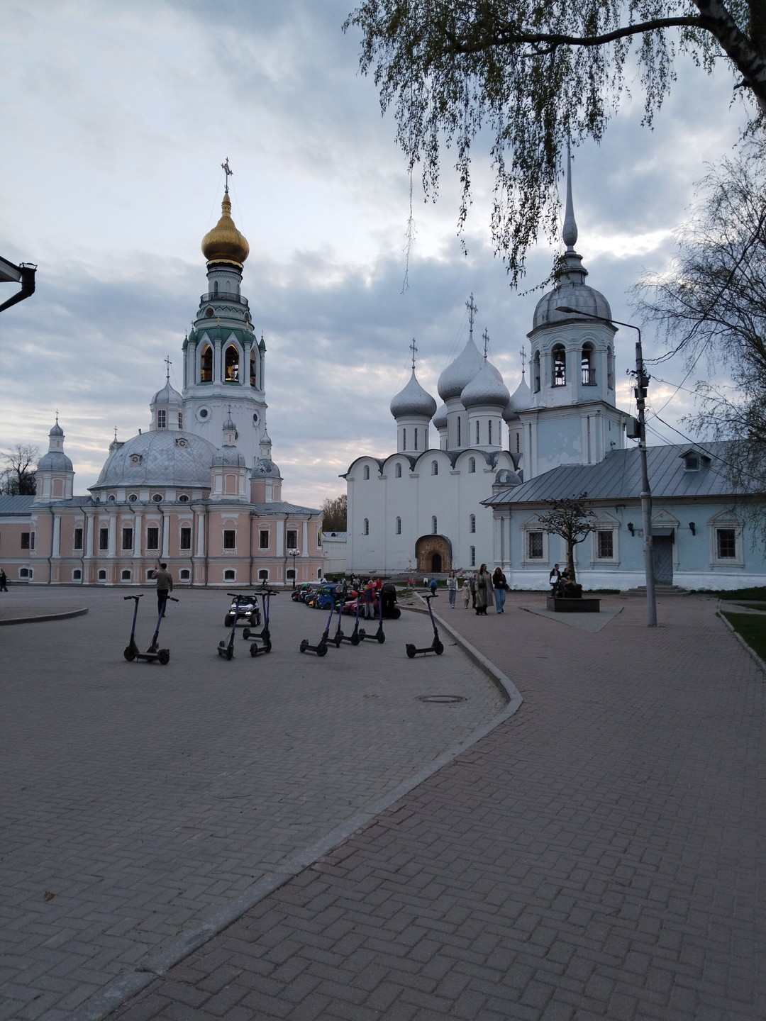 Здравствуй, Вологда (Карина)