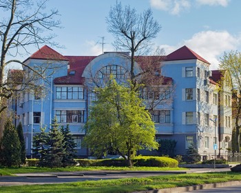 Исследуем Калининград: Амалиенау, остров Канта, Рыбная деревня и площадь Победы