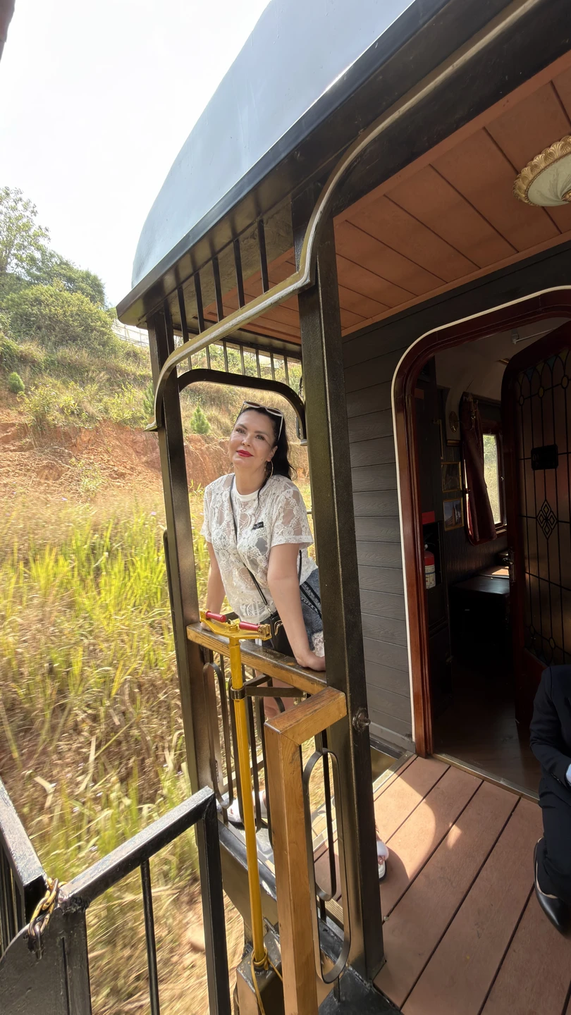 Экскурсия прошла на лайте, все локации которые мы хотели Влад организовал таким образом, что везде где