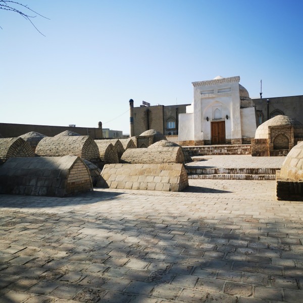 Огромное спасибо Рустаму за насыщенную и очень интересную экскурсию. Обошли весь старый город, заглянули во все