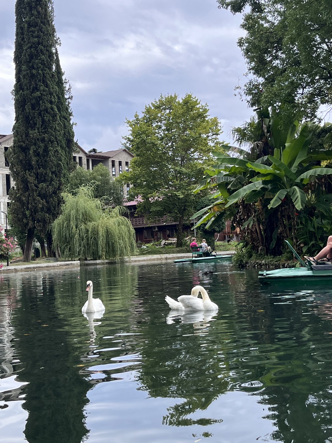 Отличное путешествие в сопровождении очень хорошего Человека по имени Адгур, очень чуткого к желаниям и интересам