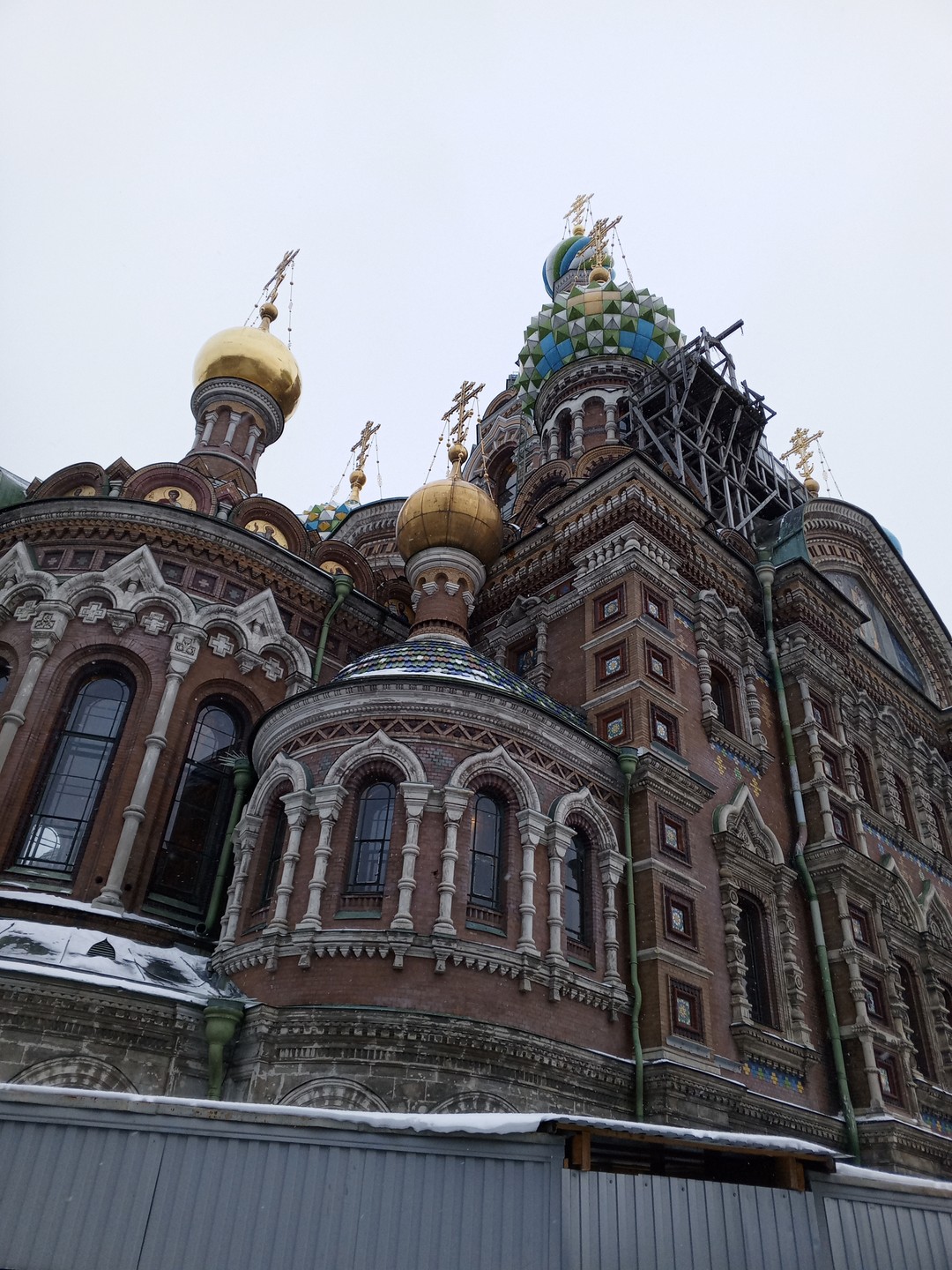 Мне с мужем повезло! Вместо групповой экскурсии, получилась индивидуальная. Экскурсия достаточно информационная. Экскурсовод Александра отличный специалист