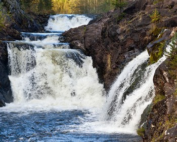 Гора Сампо, "Марциальные Воды", вулкан Гирвас и заповедник "Кивач"