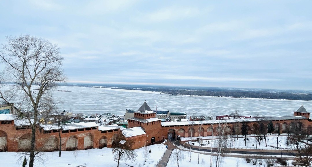 Спасибо большое Алексею за чудесную экскурсию! Нам очень понравилось всё- маршрут, подача материала, юмор, манера общения,
