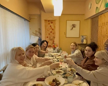 Прибытие и заселение