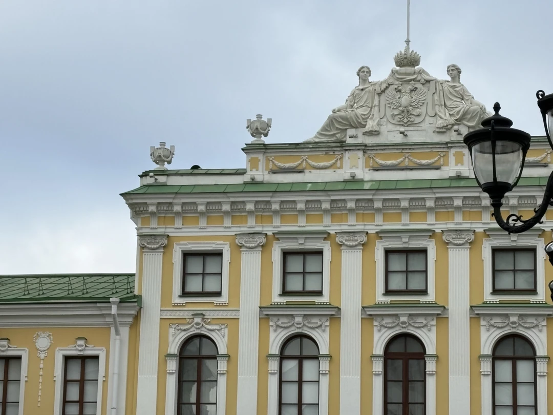 Спасибо Виктории за познавательную прогулку! Отмечу удачный подбор материала и уверенную, непринужденную подачу👍