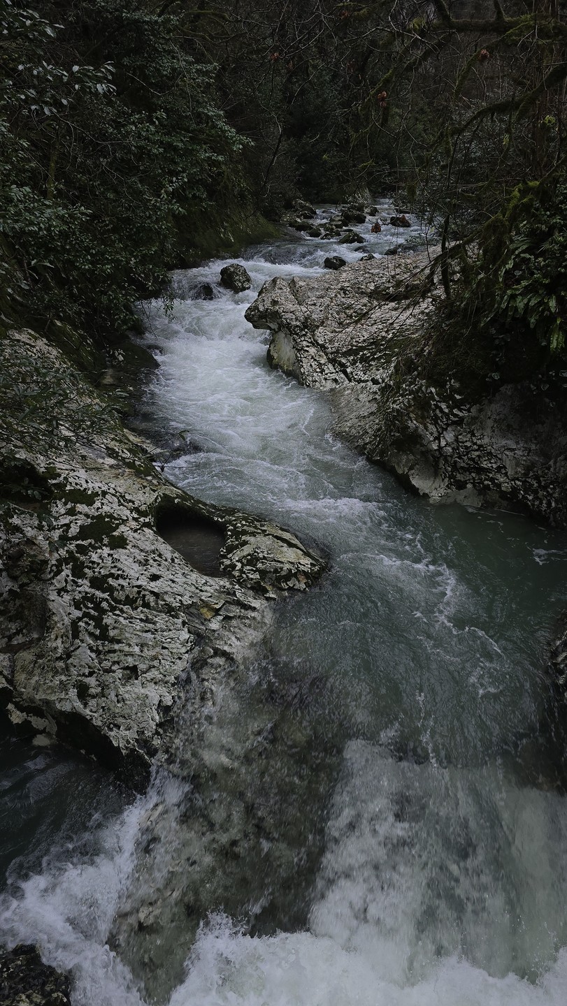 Все очень понравилось, даже дождь не испортил поездку, людей мало, на многих локациях совсем никого не