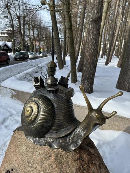 Экскурсия очень понравилась, не смотря на то, что было много снега и погода относительно прохладная. Погодные