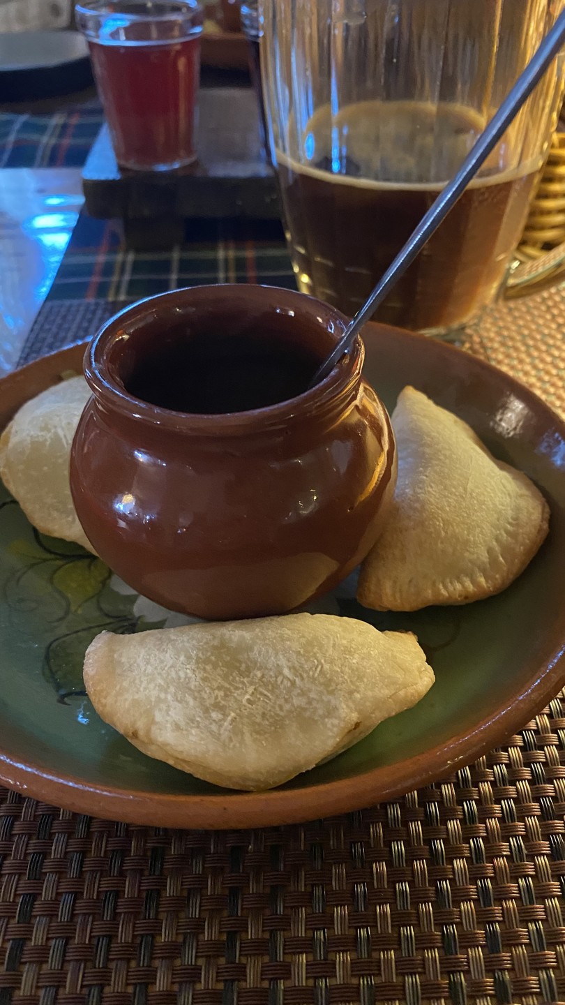Точно не ошиблась в выборе гида для данного мероприятия. Доставка из аэропорта и сразу обзорная экскурсия-это