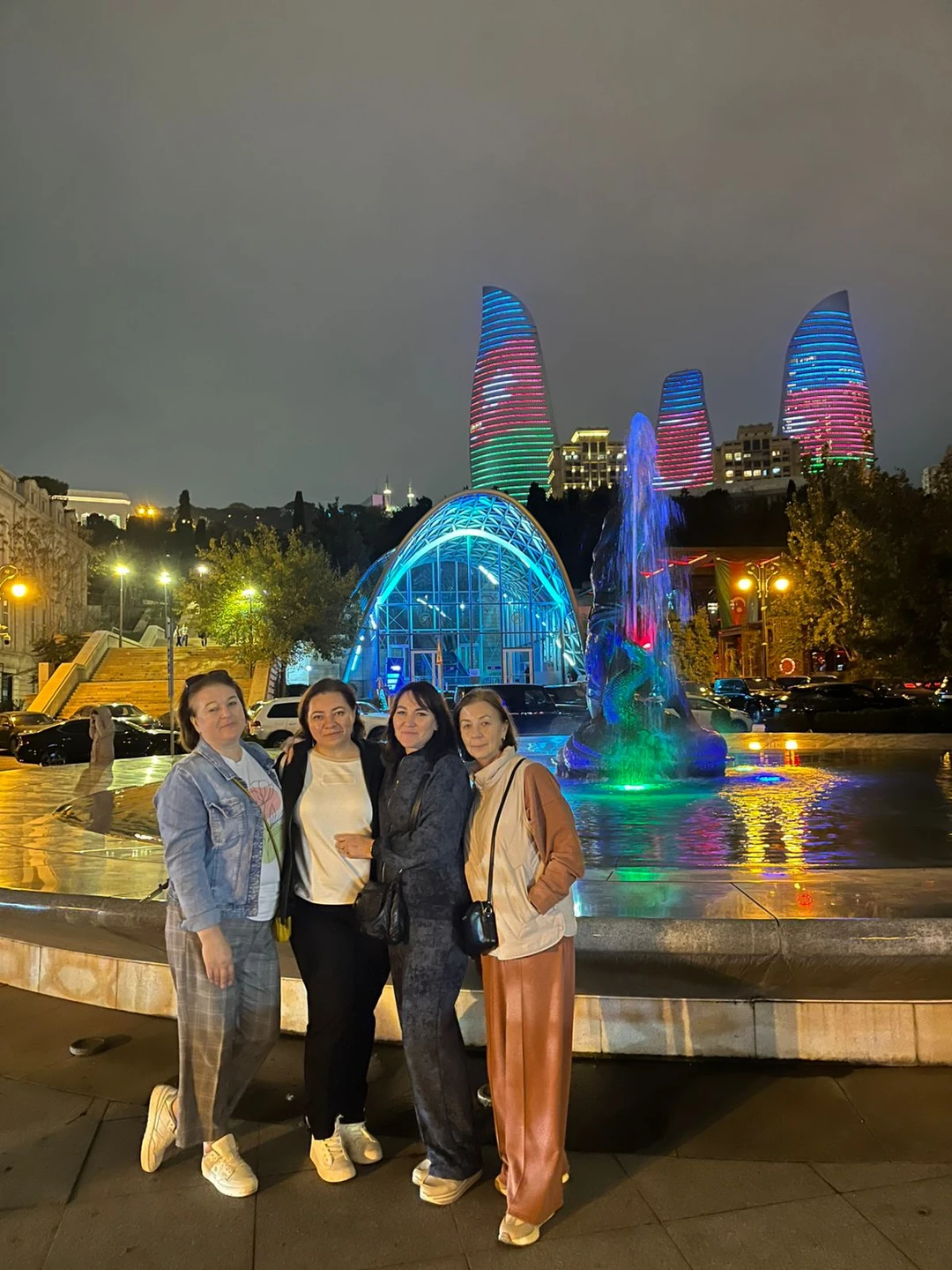 После посещения города Баку хотим оставить отзыв о экскурсии, которую провел для нас харизматичный гид Рауль