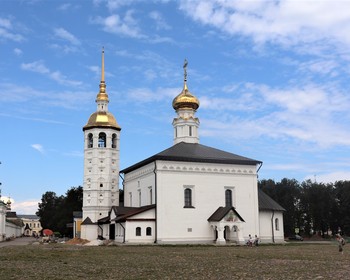 Суздальский кремль, музей деревянного зодчества и изба 19 века