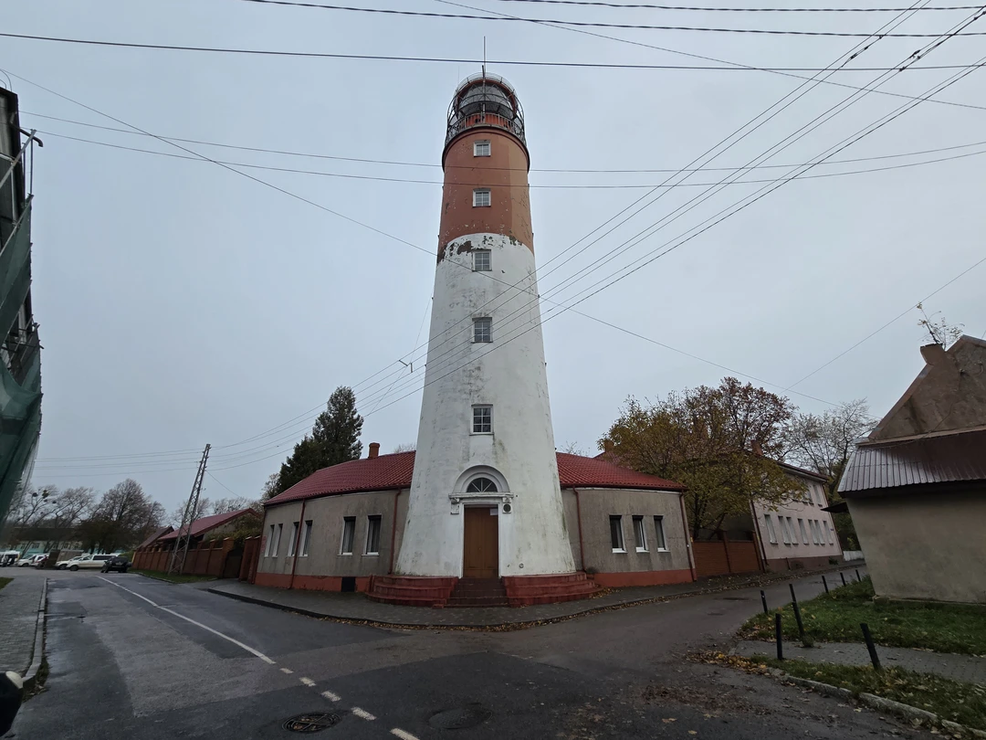 Объехали не все обещанные локации (не было Филинской бухты, хотя, судя по фото из отзывов, людей