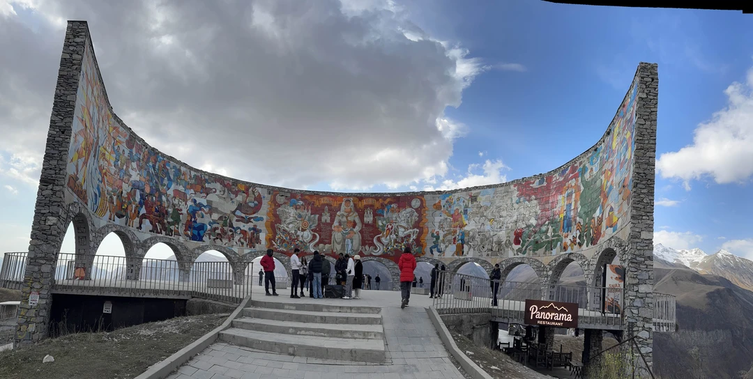 Прекрасная экскурсия, все организовано до мелочей, виды красивые, еда вкусная, автомобиль удобный. Гид Тамара - молодец