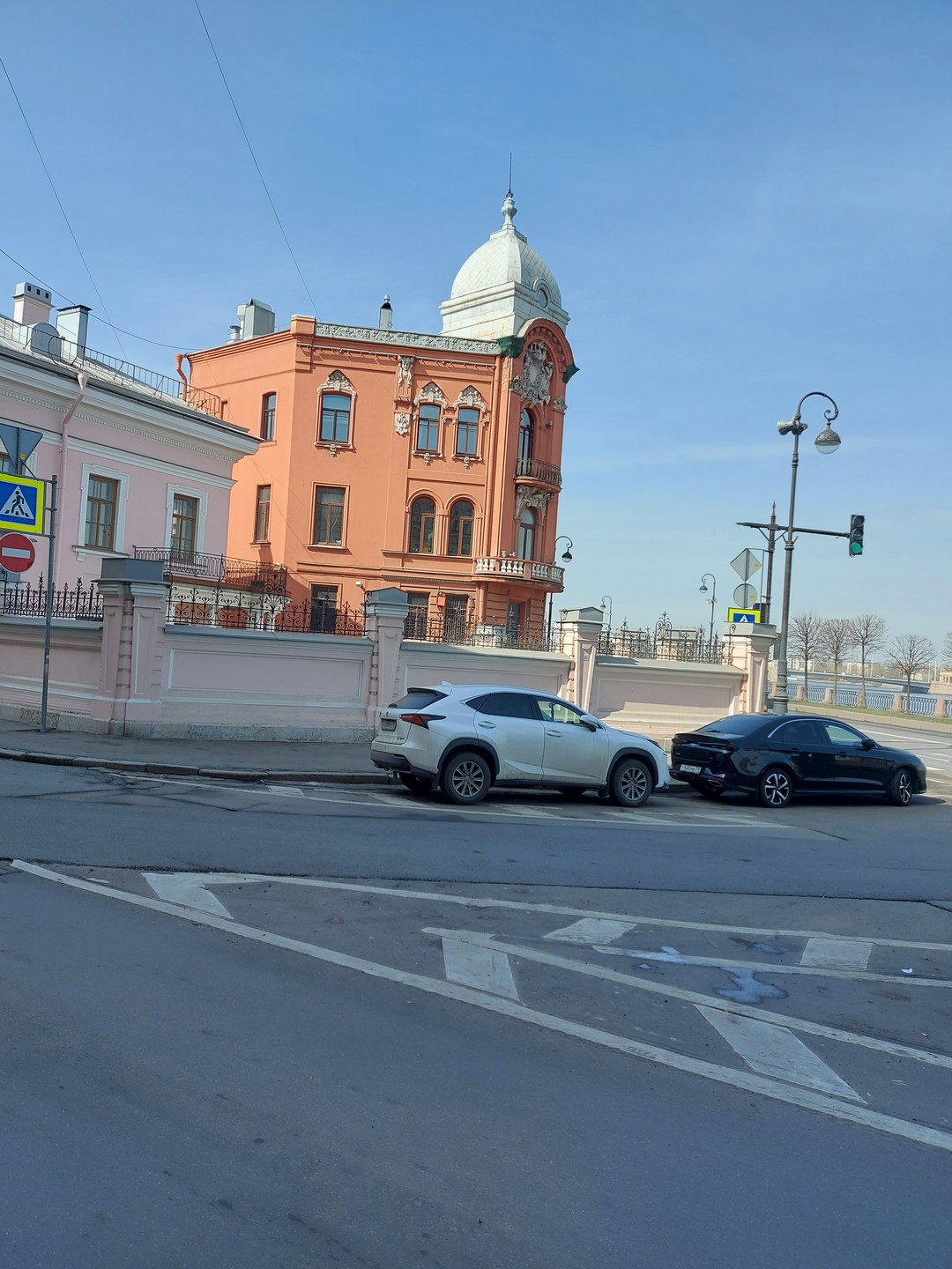 Променад по Васильевскому острову в мини-группе (Анна)