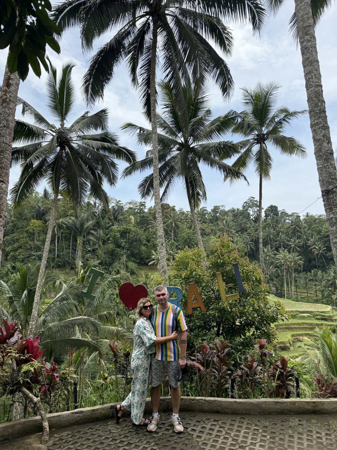 Ездили на экскурсию с Абу, интересная, зрелищная экскурсия. Рисовые террасы - это любовь навсегда. Парк птиц
